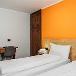 Engadina 3* Ливиньо
