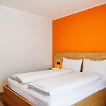 Engadina Гостевой дом 3*