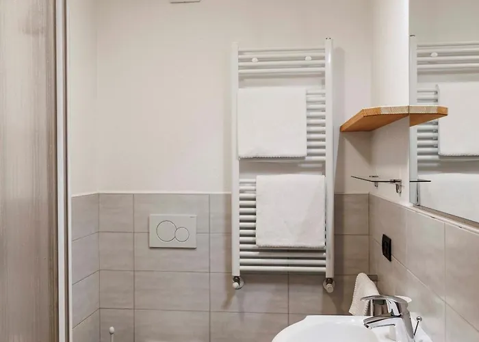 Pensionat Engadina 3*