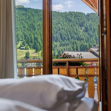 Engadina 3*